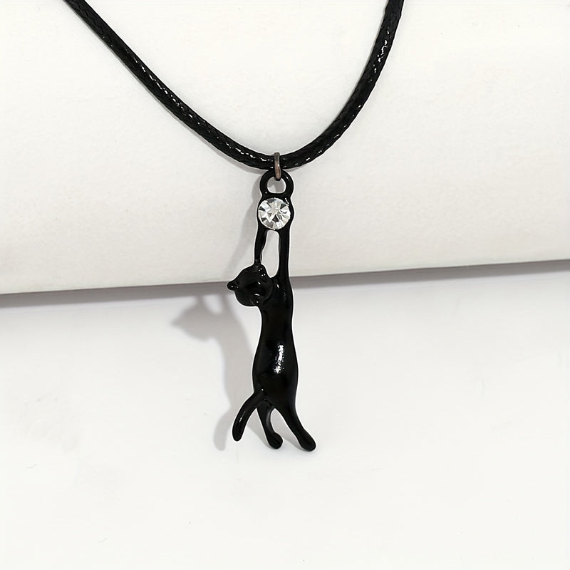 Vintage Cat Pendant Necklace