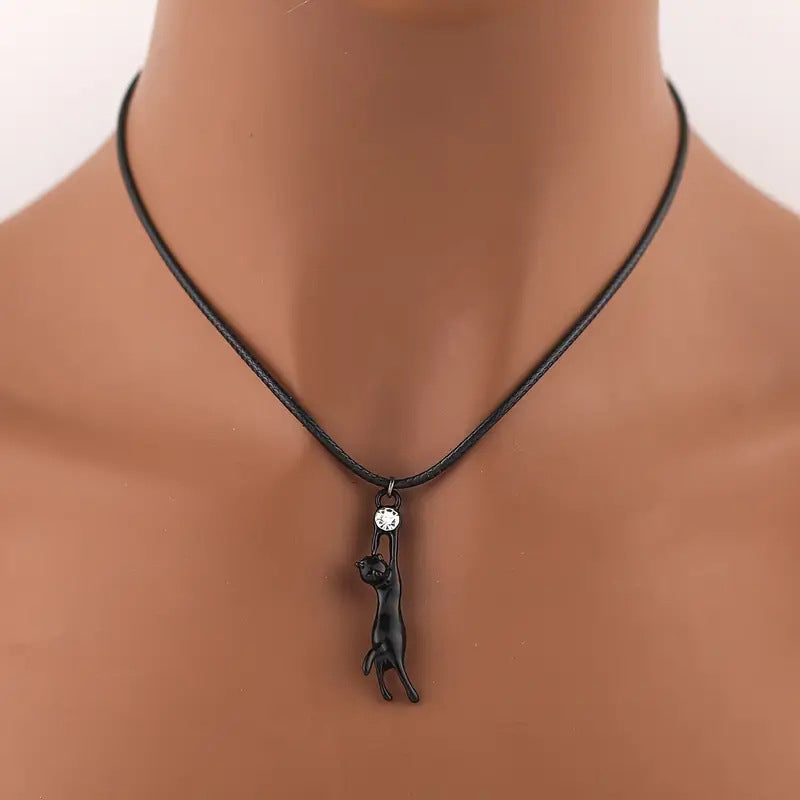 Vintage Cat Pendant Necklace