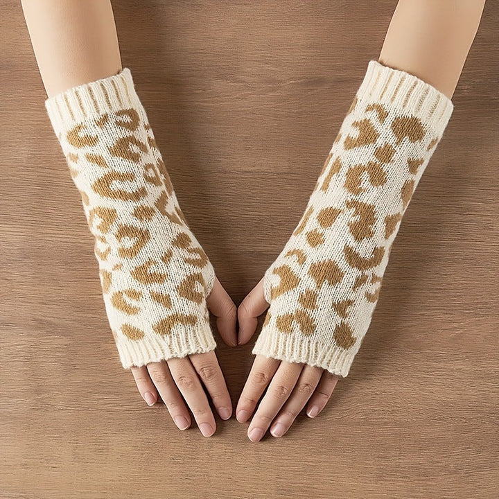 Warm Leopard Print Gloves