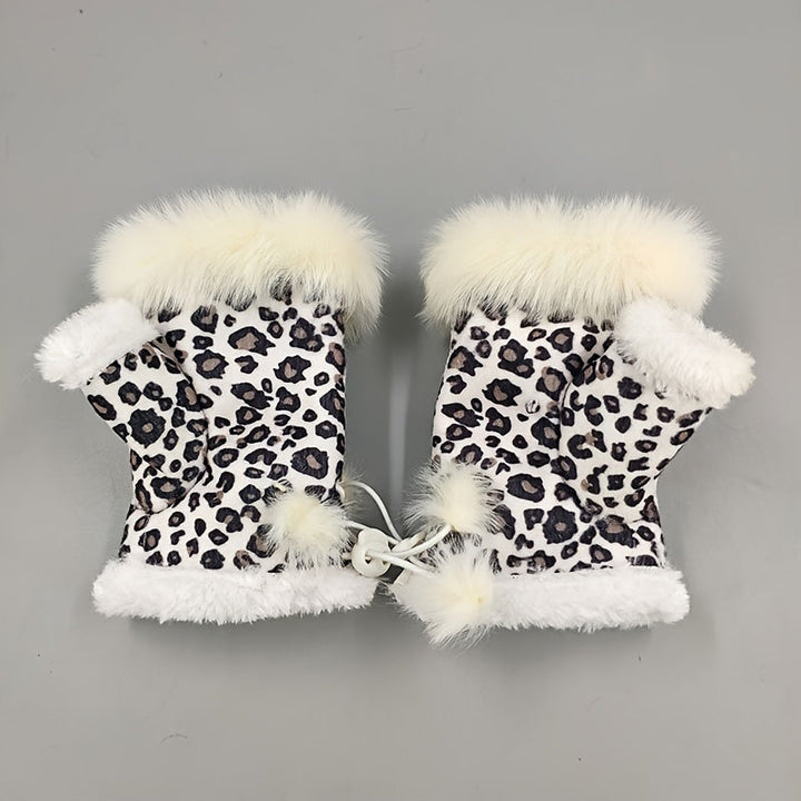 Warm Leopard Print Gloves