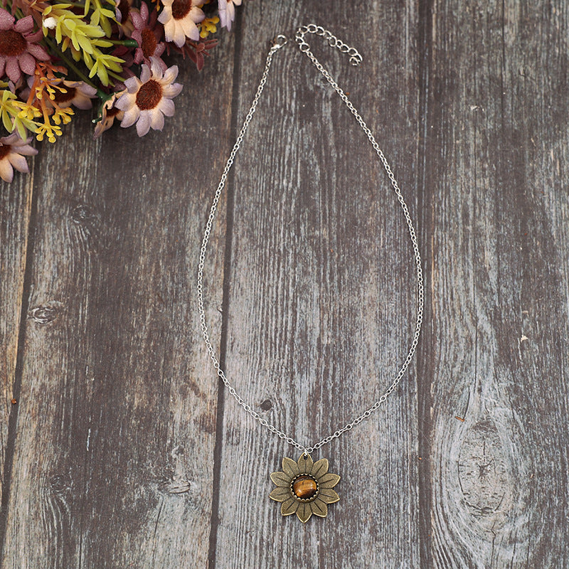 Flower Pendant Necklace