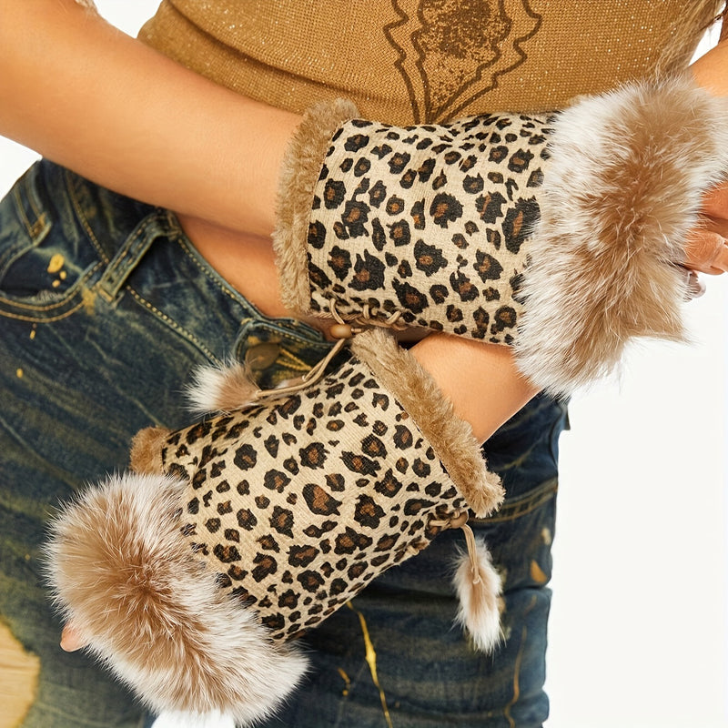 Warm Leopard Print Gloves