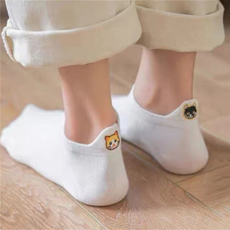 Casual Cat Embroidery Socks