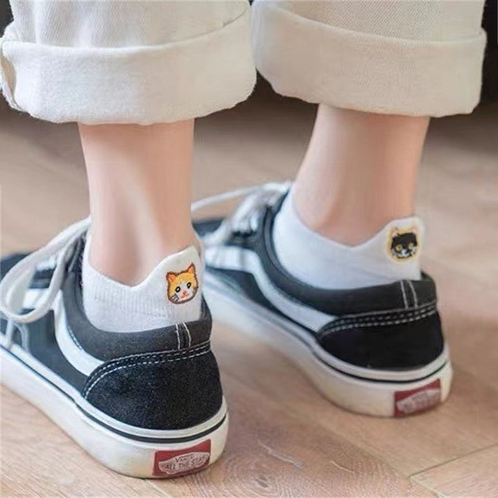 Casual Cat Embroidery Socks