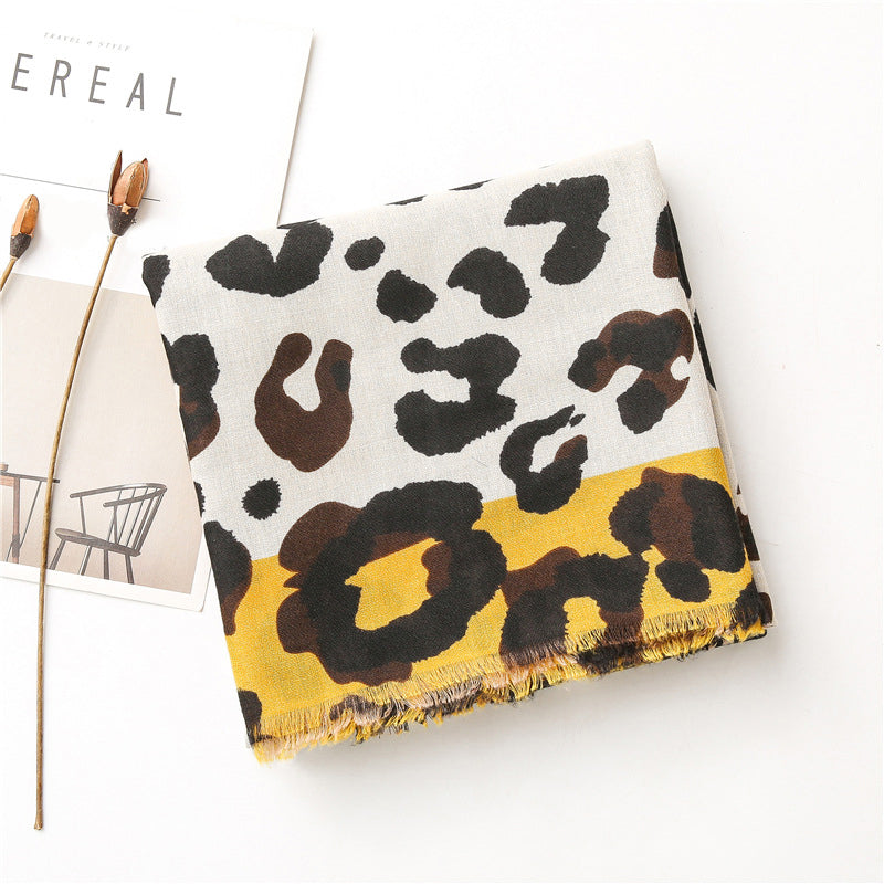 Casual Leopard Print Scarf
