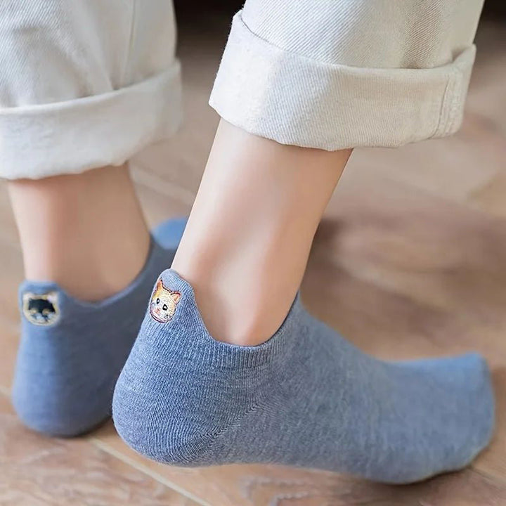 Casual Cat Embroidery Socks