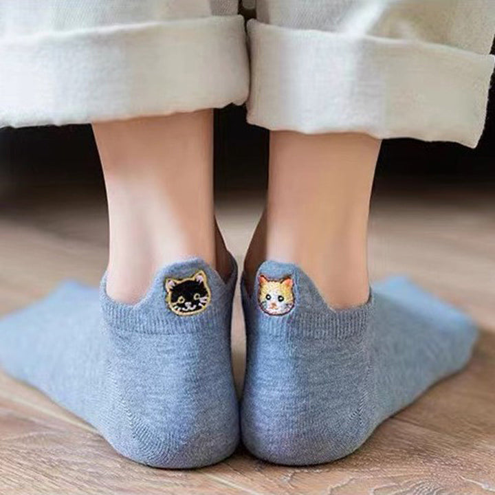 Casual Cat Embroidery Socks