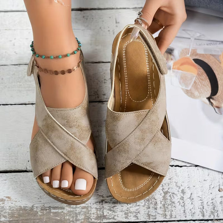 Isidora | Sandale de confort à brides croisées