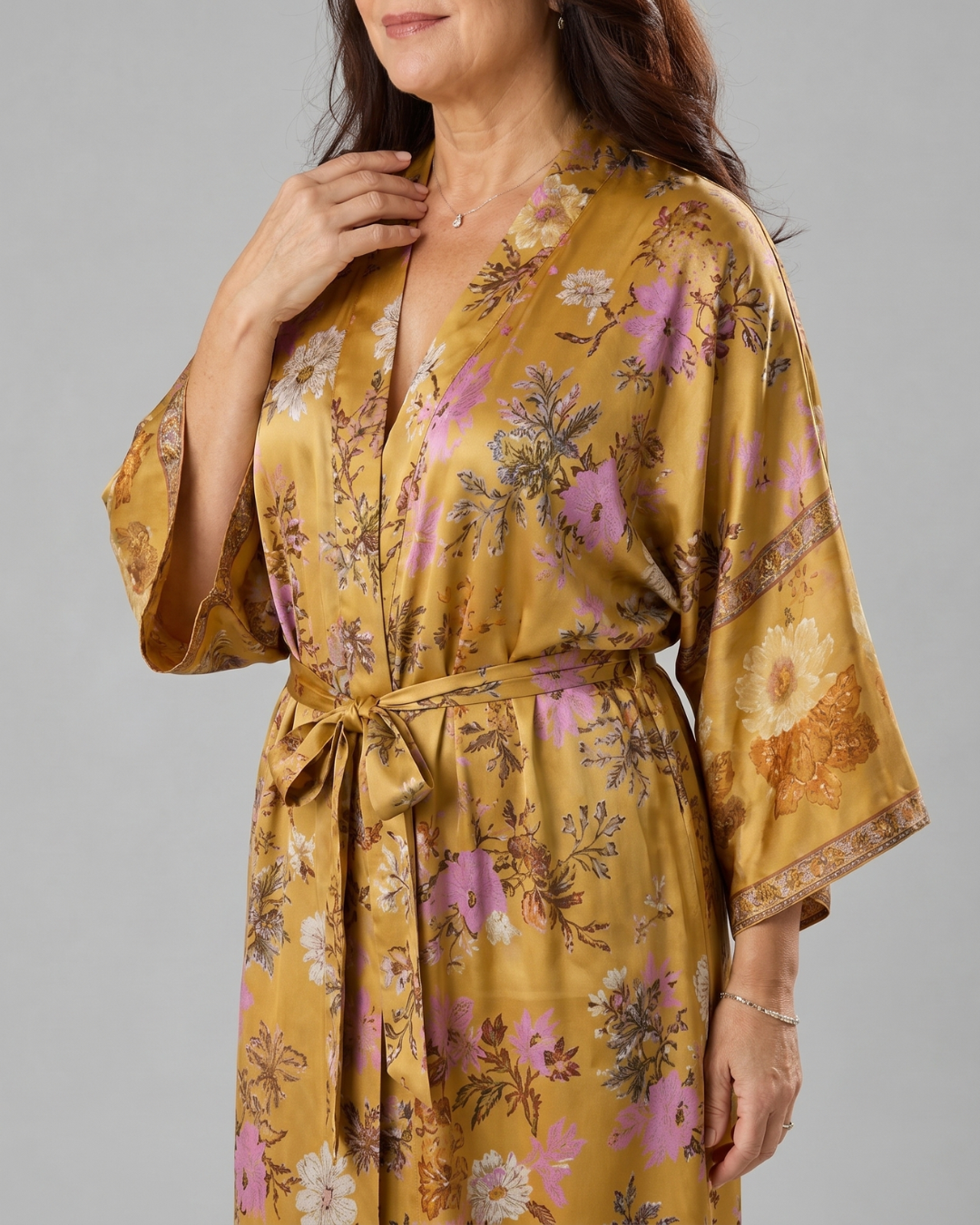 Miralyn | Robe de chambre en satin floral