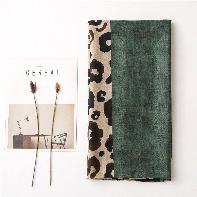 Casual Leopard Print Scarf