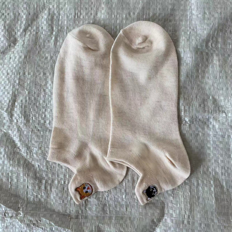 Casual Cat Embroidery Socks