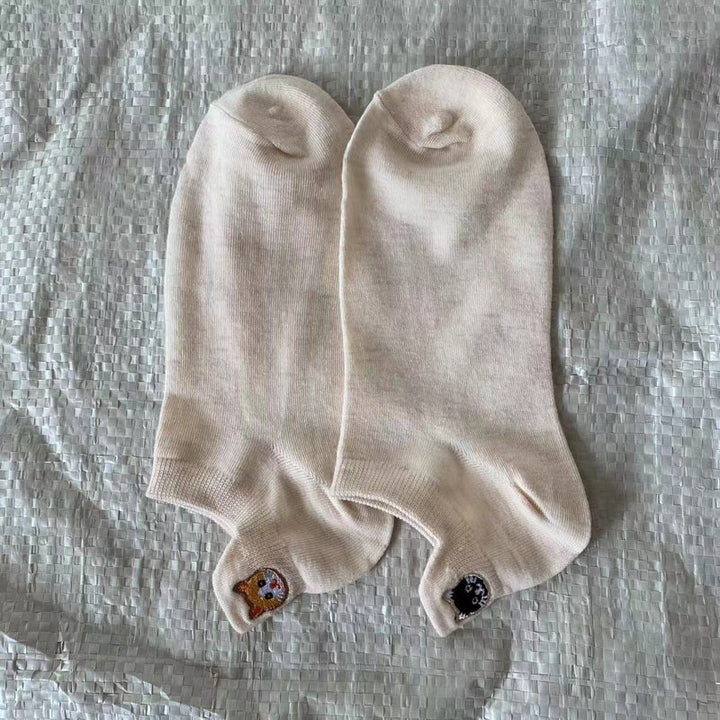 Casual Cat Embroidery Socks