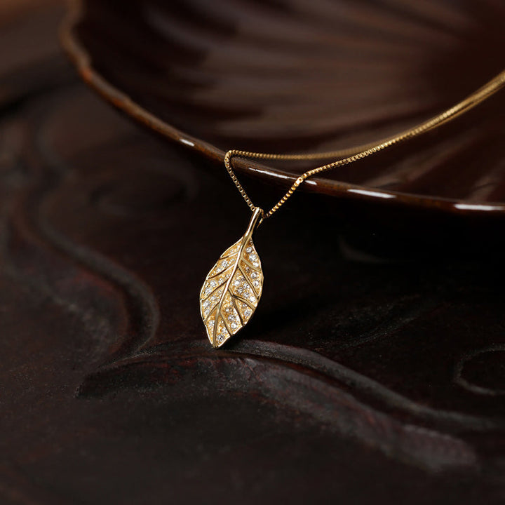 Leaf Pendant Necklace