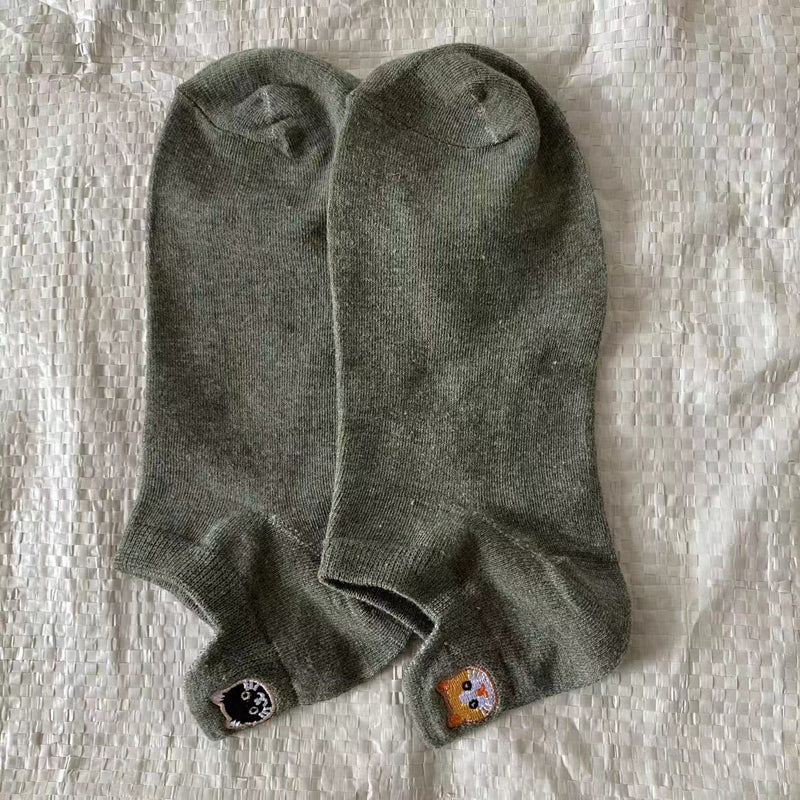 Casual Cat Embroidery Socks