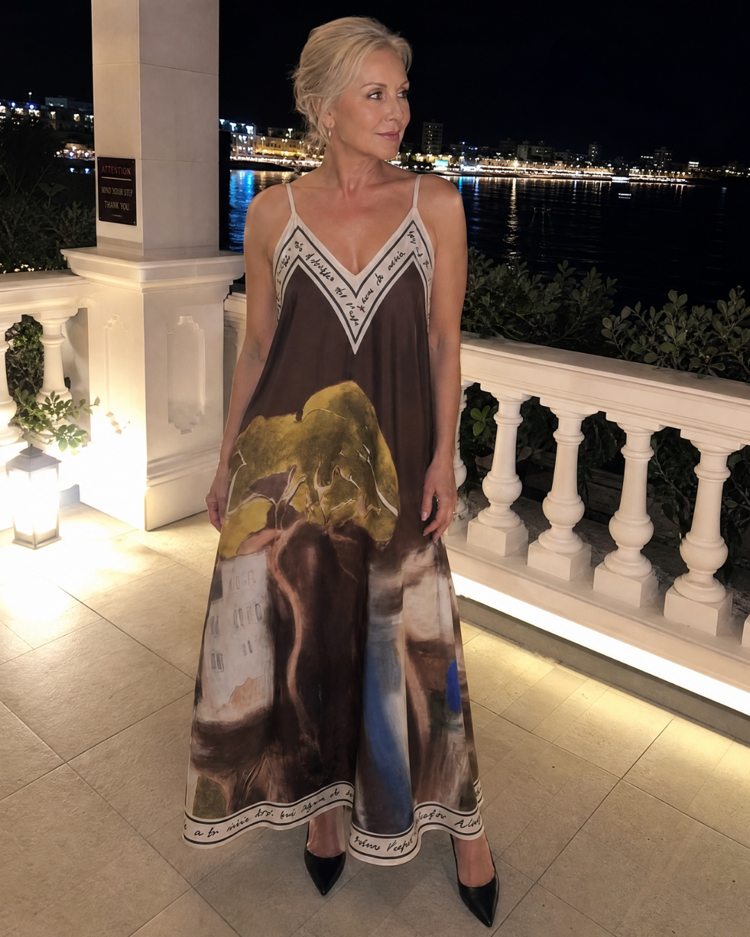 Lira | Robe Midi Flottante Sans Manches avec Imprimé Paysager