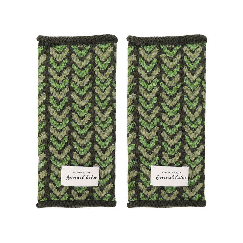 Geometric Warm Gloves