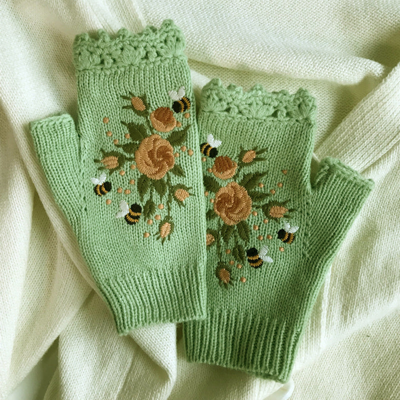 Warm Floral Embroidered Gloves
