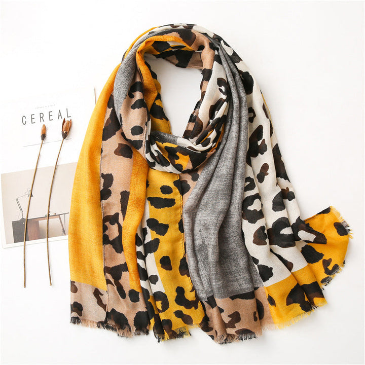 Casual Leopard Print Scarf