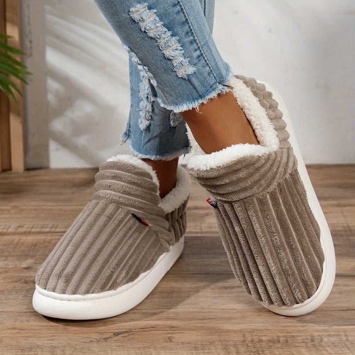 CozyStep - Chaussons Douillets Élégants