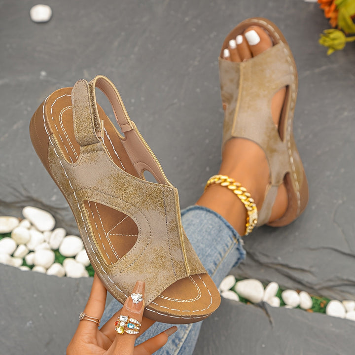 Benigna | Compensé Confort Slingback