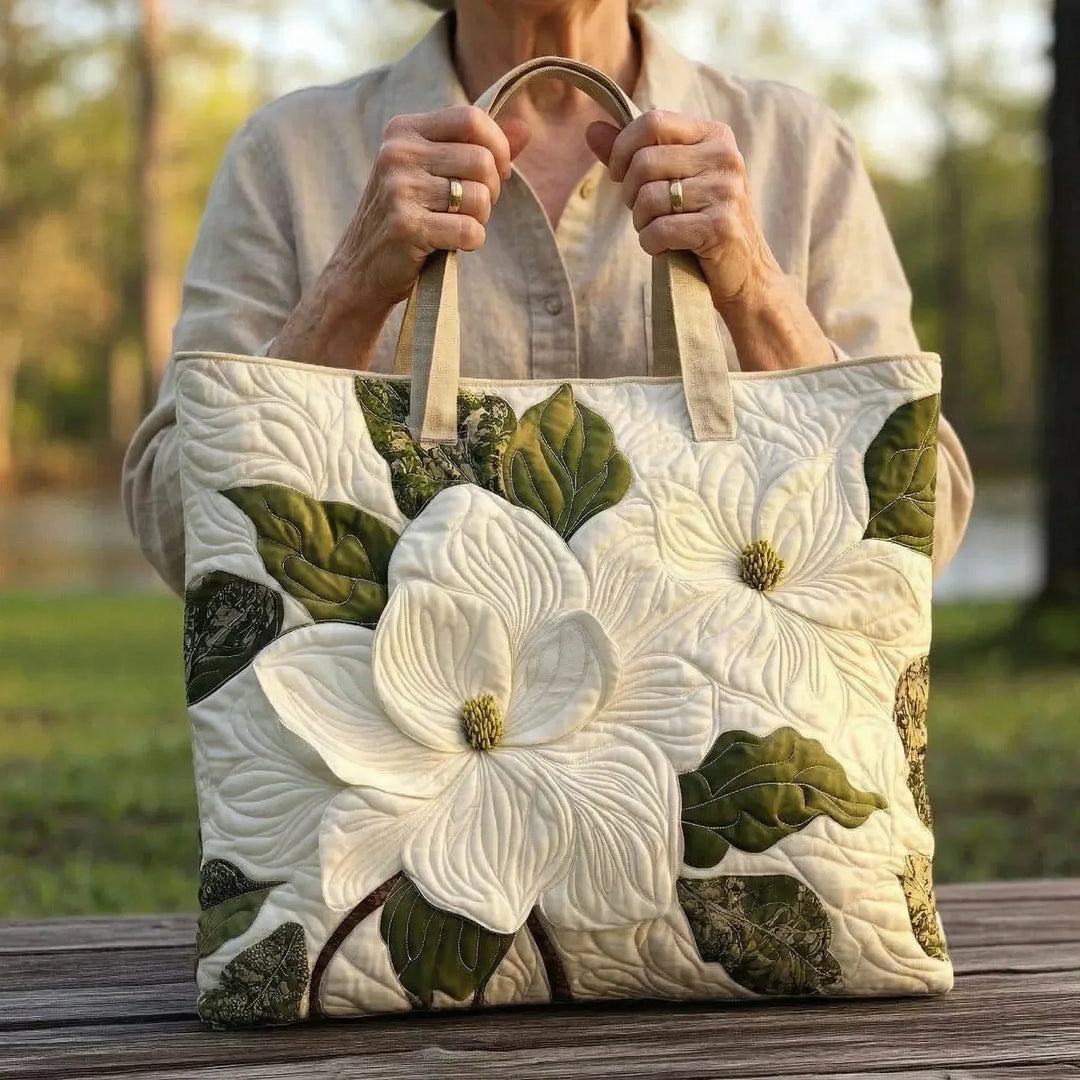 Sac Shopper Matelassé Artisanal - Élégants Lys Blancs