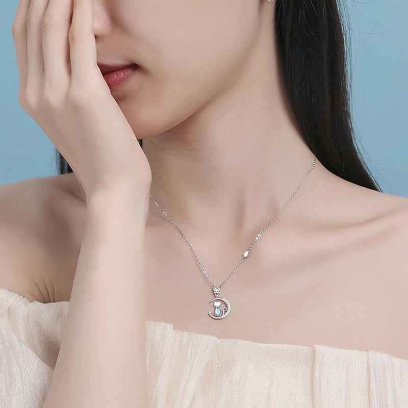 Creative Cat Pendant Necklace
