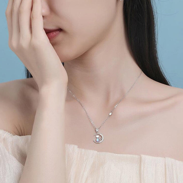 Creative Cat Pendant Necklace