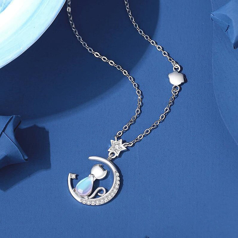 Creative Cat Pendant Necklace